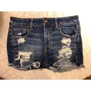 **SOLD** AEO Hi-Rise Shortie Denim Shorts